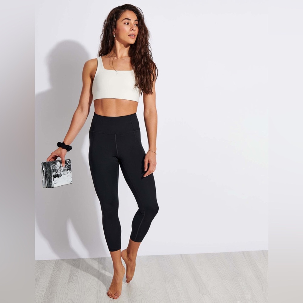 Girlfriend Collective Compressive High Waisted 7/8 Legging Black #4008